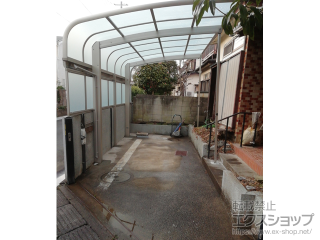 東京都東村山市ののカーポート レイナキャップポートグラン　積雪〜20cm対応＋サイドパネル+着脱式サポート 施工例