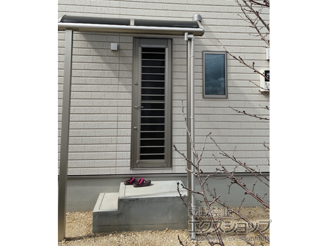 高知県香南市ののテラス屋根 ソラリア R型 テラスタイプ 単体 積雪〜20cm対応 施工例