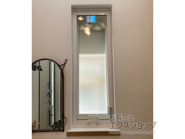 青森県十和田市のの玄関ドア、二重窓（内窓） インプラス FIX窓 施工例