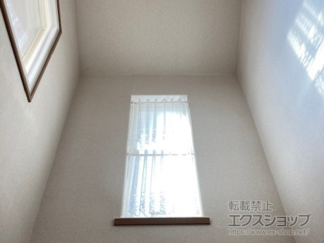 青森県十和田市のの玄関ドア、二重窓（内窓） インプラス FIX窓 施工例