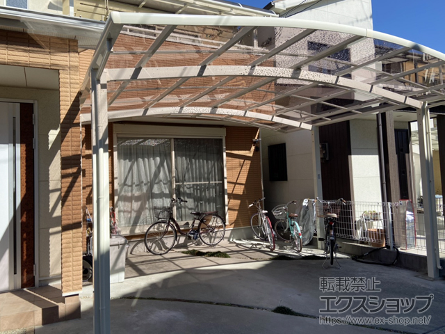 大阪府和泉市ののカーポート ネスカR (ラウンドスタイル) ワイド 積雪〜20cm対応 施工例