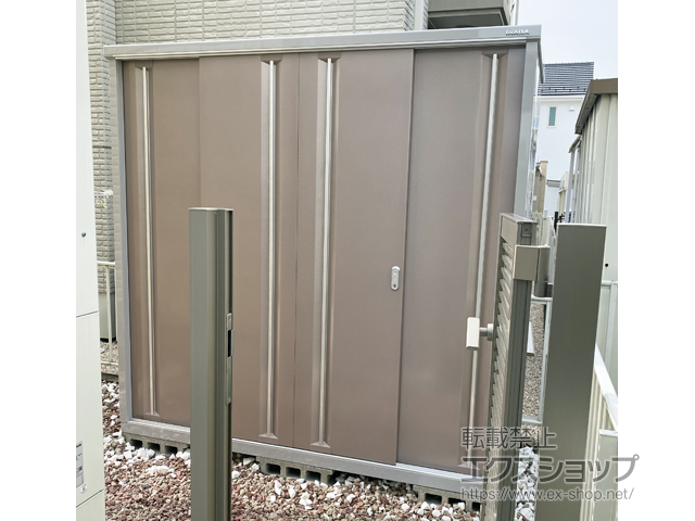 福岡県福岡市のの物置・屋外倉庫 シンプリー 一般型 1940×755×1903（MJX-197E-P） MJX-197E-P-AR 施工例