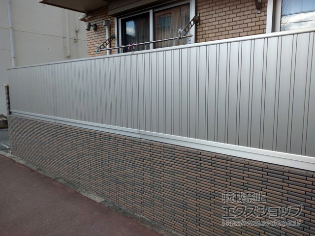 東京都昭島市ののフェンス・柵 シンプレオフェンス6型 縦目隠し 自由柱施工 施工例