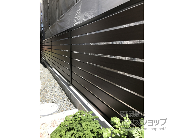 鹿児島県鹿児島市ののフェンス・柵 モクアルフェンス 横板タイプ　自由柱施工 施工例