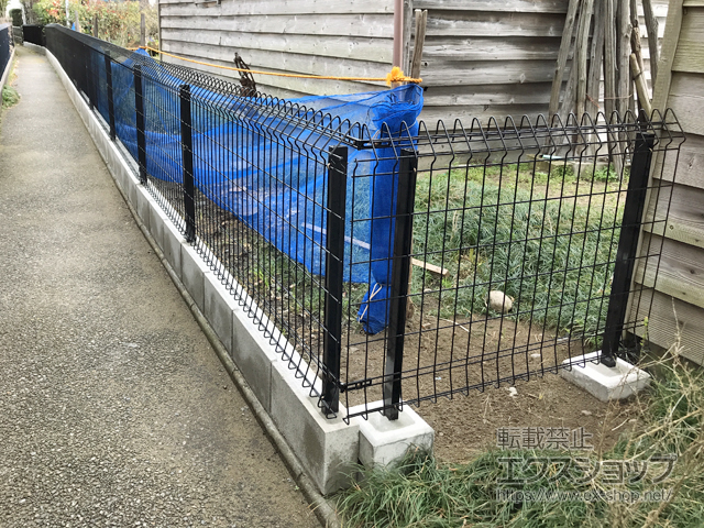石川県能美市ののフェンス・柵 メッシュフェンスG10-R 自由柱 施工例