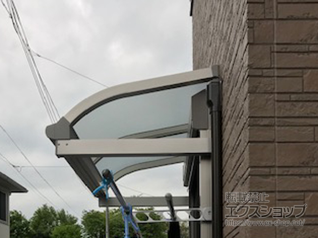 東京都三鷹市ののテラス屋根 ソラリア R型 ルーフタイプ 単体 積雪〜20cm対応 施工例