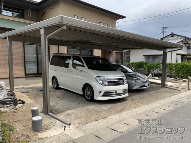 熊本県熊本市のLIXIL リクシル（トステム）のカーポート テリオスポートIII 1500 3台用 角柱4本柱 積雪〜50cm対応 施工例