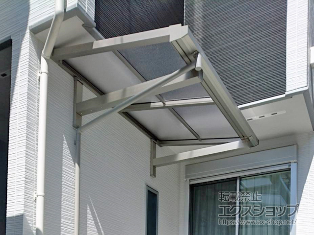 東京都板橋区ののバルコニー・ベランダ屋根 ソラリア F型 ルーフタイプ 単体積雪〜20cm対応 施工例