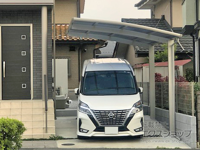 埼玉県蓮田市ののカーポート レイナポートグランZ　積雪〜20cm対応 施工例