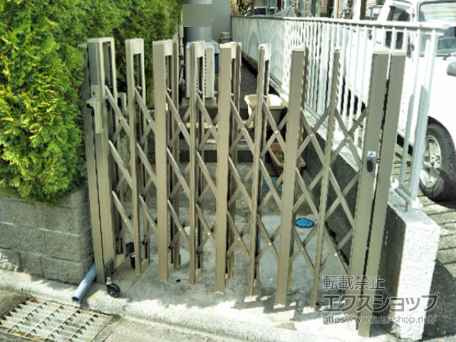 神奈川県座間市ののカーゲート アルシャインII H型 Aタイプ ノンレール片開き 190Ｓ 施工例