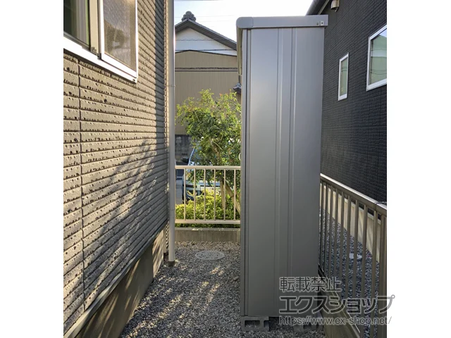 愛知県豊橋市のヨドコウの物置・収納・屋外倉庫 エスモ 一般型 1797×520×1959 ESE-1805A-SS 施工例