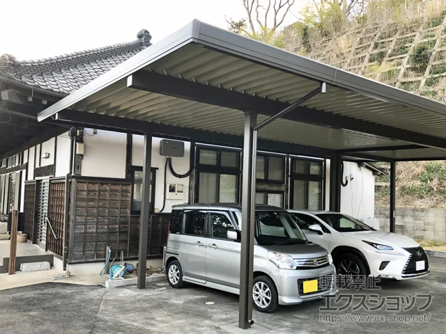茨城県土浦市のLIXIL リクシル（トステム）のカーポート テリオスポートIII 900 2台用 間口延長 角柱4本柱 積雪～30cm対応 施工例