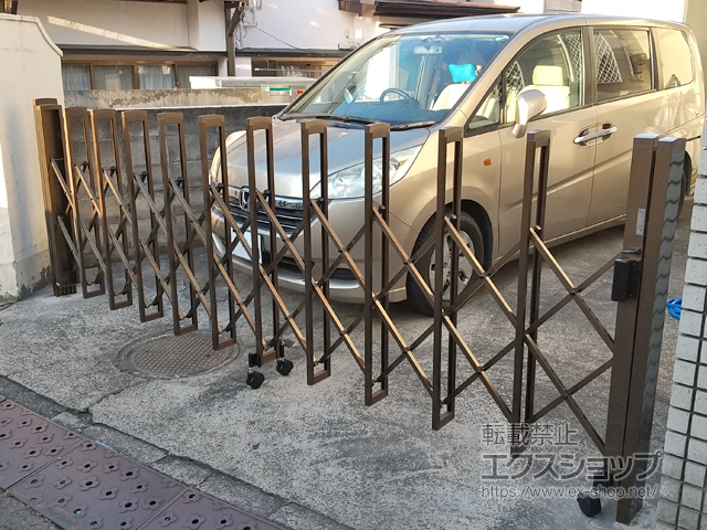 神奈川県横浜市ののカーゲート トリップゲートII 1型 シンプル ノンレール 片開き　36S 施工例