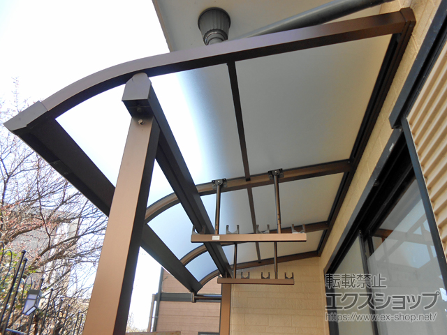 神奈川県横浜市ののテラス屋根 ソラリア R型 テラスタイプ 単体 積雪〜20cm対応 施工例