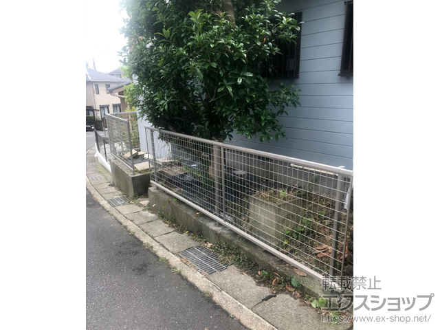神奈川県鎌倉市ののフェンス・柵 シンプレオフェンスM2型 縦井桁メッシュ 自由柱施工 施工例