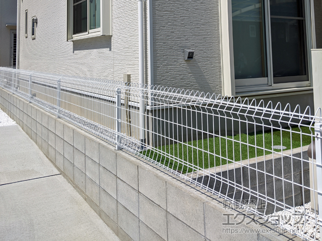 福岡県大野城市ののフェンス・柵 メッシュフェンス G10-R 自由柱施工 施工例