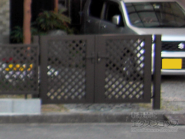 愛媛県松山市のの門扉 ライシス門扉 11型 ラチス格子 両開き 柱使用 施工例