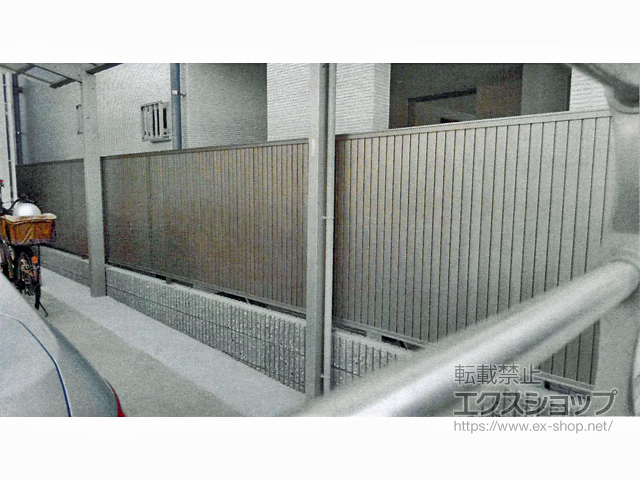 大阪府大阪市ののフェンス・柵 プレスタフェンス 6型 たて目隠し フリーポールタイプ 施工例