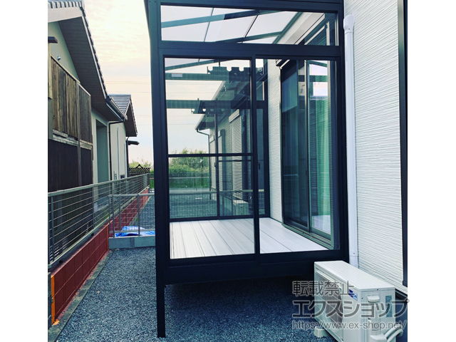 宮崎県北諸県郡三股町ののテラス囲い・サンルーム サニージュ F型 床納まり ランマ付 積雪〜20cm対応 施工例