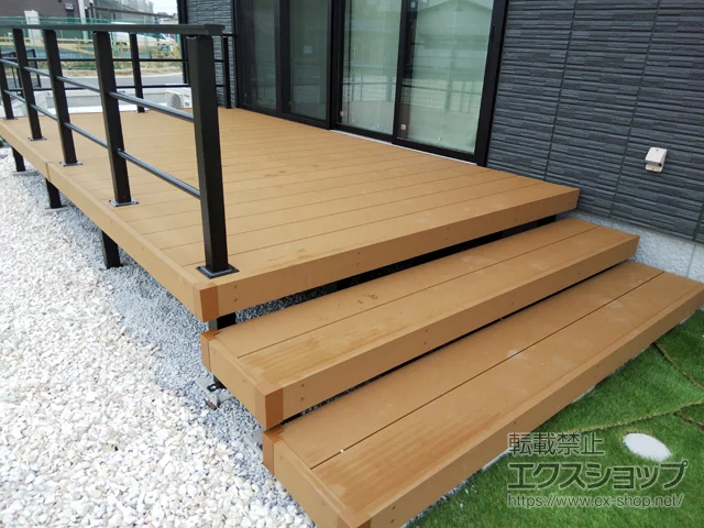 熊本県玉名郡玉東町のYKKAPのウッドデッキ リウッドデッキ 200 施工例