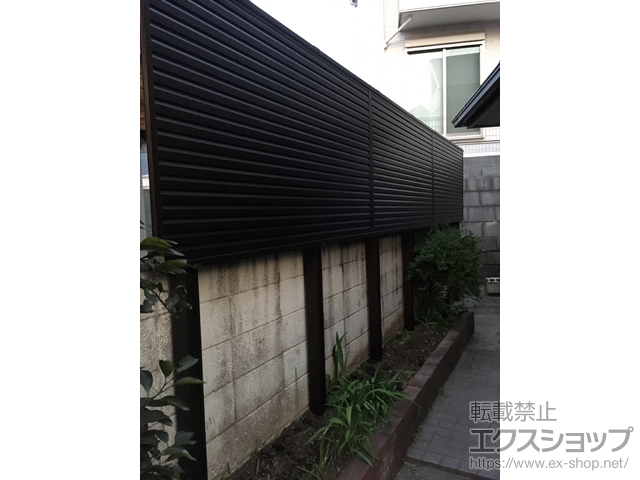 神奈川県横浜市ののフェンス・柵 シンプレオフェンス13型 目隠しルーバー 2段支柱 自立建て用 施工例