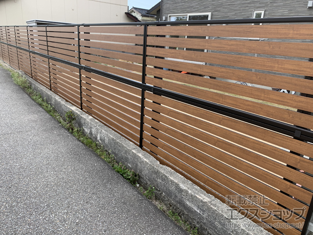 富山県富山市のの物置・屋外倉庫 Mr.ストックマン プラスアルファ 多雪型 3715×1590×2110 TP-S3715-B 施工例