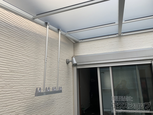 大阪府大阪市ののテラス屋根 ソラリア F型 テラスタイプ 単体 積雪〜20cm対応 施工例