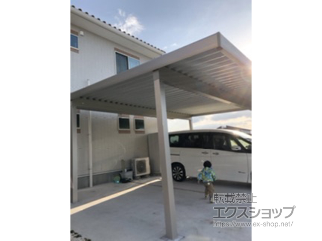 愛知県一宮市ののウッドデッキ、カーポート レオンポートneo 2台用 角柱 積雪〜50cm対応 施工例