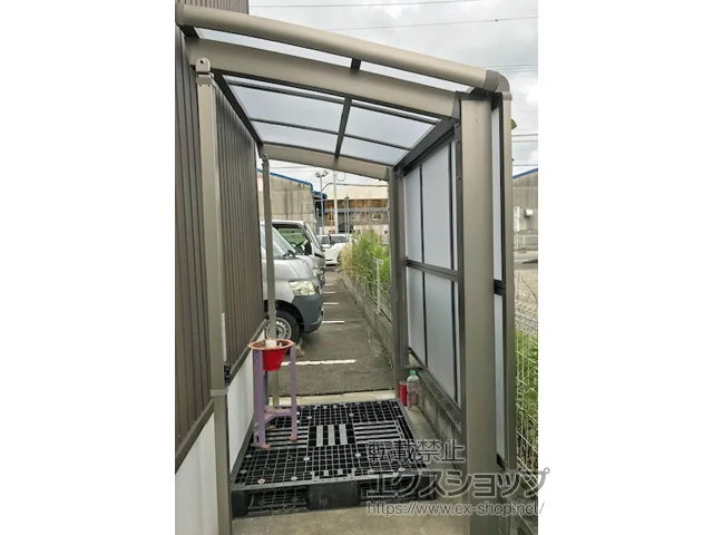 愛知県岡崎市のLIXIL(リクシル)のサイクルポート・自転車置き場 ネスカRミニ (ラウンドスタイル) 積雪～20cm対応 施工例