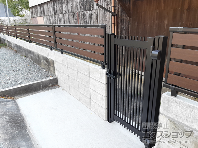 福岡県嘉麻市ののフェンス・柵 モクアルフェンス 横板タイプ　自由柱施工 施工例