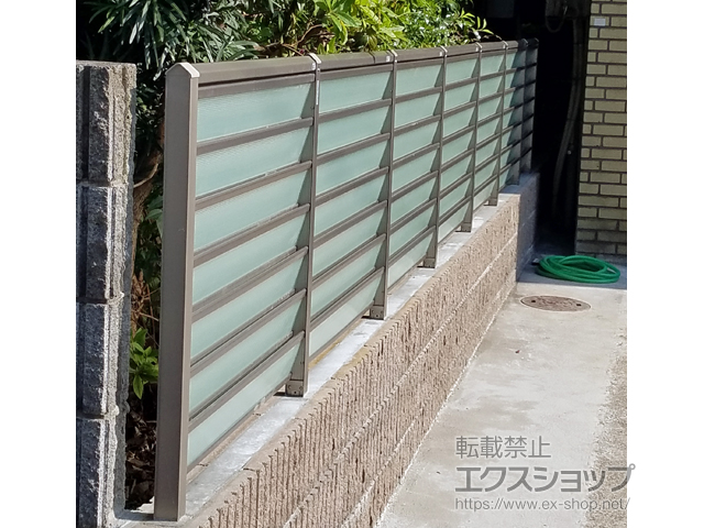 東京都板橋区ののフェンス・柵 サニーブリーズフェンスS型 間仕切りタイプ 施工例