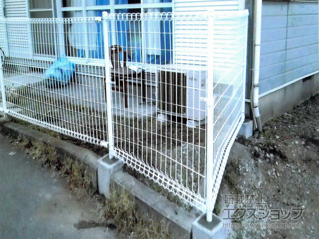 神奈川県平塚市ののフェンス・柵 イーネットフェンス2M型 間仕切柱施工 施工例