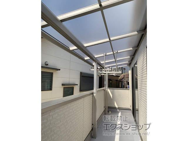 大阪府池田市ののバルコニー・ベランダ屋根 プレシオステラスII R型 屋根タイプ 連棟 積雪〜20cm対応 施工例