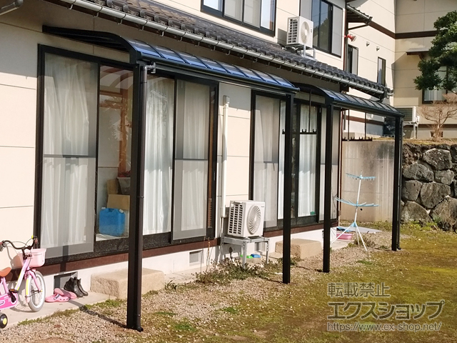 兵庫県豊岡市ののテラス屋根 プレシオステラスII R型 1500 テラスタイプ 単体　積雪〜50cm対応 施工例