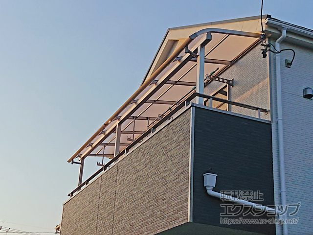 三重県桑名市ののバルコニー・ベランダ屋根 ソラリア R型 屋根タイプ 連棟 積雪〜20cm対応 施工例