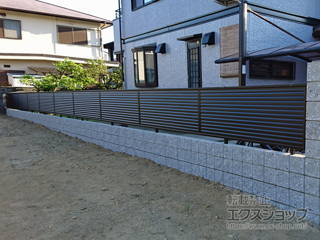 大阪府松原市ののフェンス・柵 ミエーネフェンス 目隠しルーバータイプ　自由柱施工 施工例