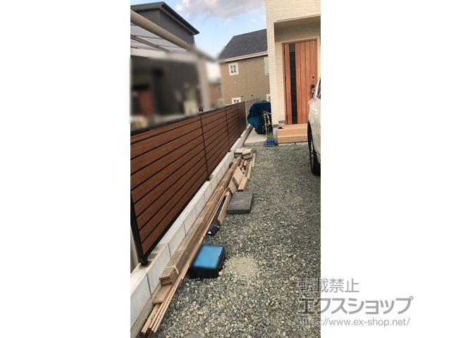 熊本県合志市ののフェンス・柵 モクアルフェンス 目隠しタイプ 自由柱施工 施工例