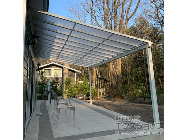 長野県北佐久郡軽井沢町ののテラス屋根 ソラリア F型 テラスタイプ 単体 積雪〜20cm対応 施工例