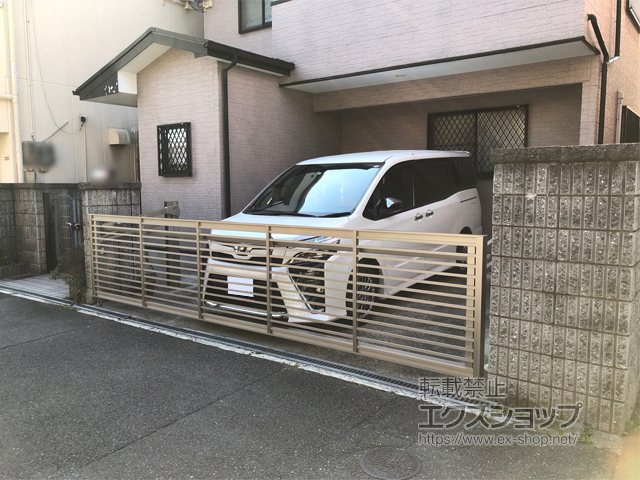 大阪府枚方市ののカーゲート ワイドオーバードア　S1型 手動式 施工例