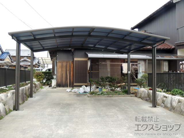 三重県鈴鹿市ののカーポート ネスカR (ラウンドスタイル) ワイド 積雪〜20cm対応 施工例