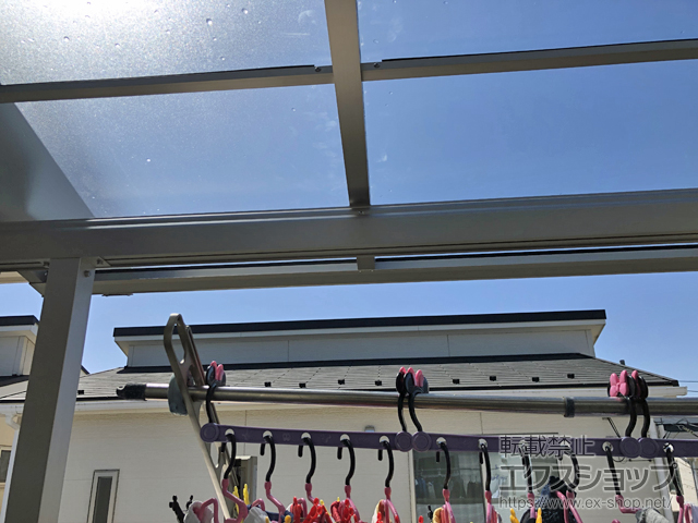 埼玉県八潮市ののバルコニー・ベランダ屋根 ソラリア F型 屋根タイプ 単体 積雪〜20cm対応 施工例