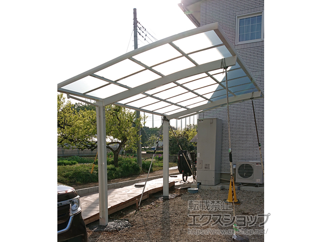 埼玉県さいたま市ののカーポート ネスカR (ラウンドスタイル) 積雪〜20cm対応 施工例