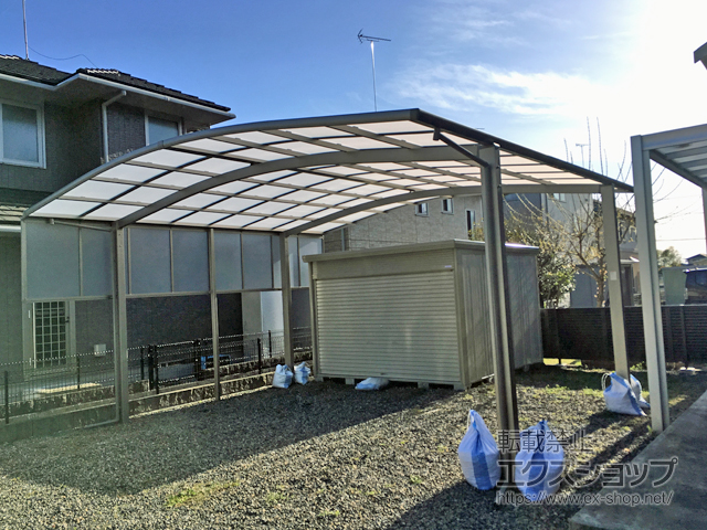 栃木県芳賀郡市貝町ののカーポート ネスカR (ラウンドスタイル) ワイド 積雪〜20cm対応 施工例