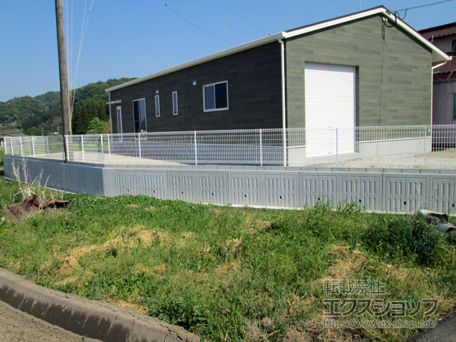 大分県由布市ののフェンス・柵 イーネットフェンスA1F型 自由柱タイプ 施工例