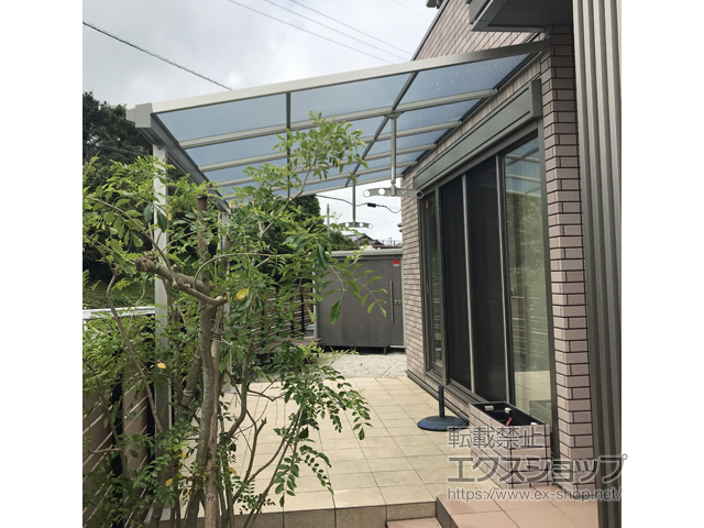 佐賀県唐津市ののテラス屋根 ソラリア F型 テラスタイプ 単体 積雪〜20cm対応 施工例