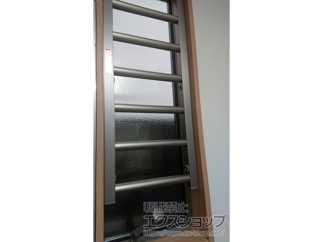 千葉県市川市のLIXIL リクシル（トステム）の面格子・窓格子 室内面格子（固定式） 施工例