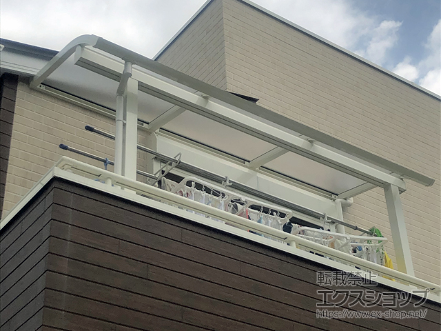 埼玉県さいたま市ののバルコニー・ベランダ屋根 ソラリア R型 屋根タイプ 単体 積雪〜20cm対応 施工例