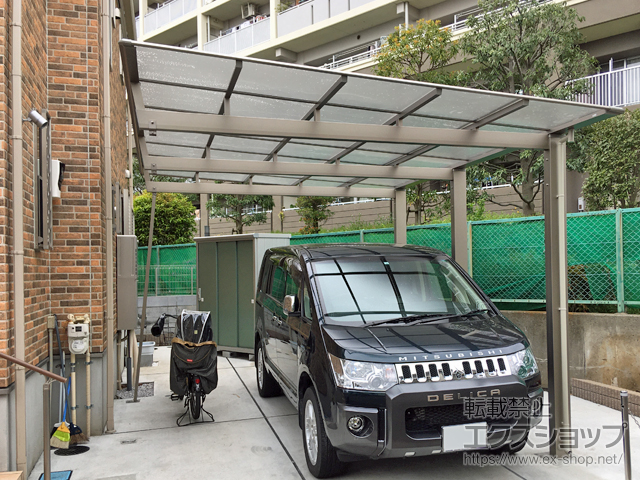 東京都東久留米市ののカーポート ニューマイリッシュ 通常勾配 前上がり 積雪〜20cm対応*柱3本仕様 施工例