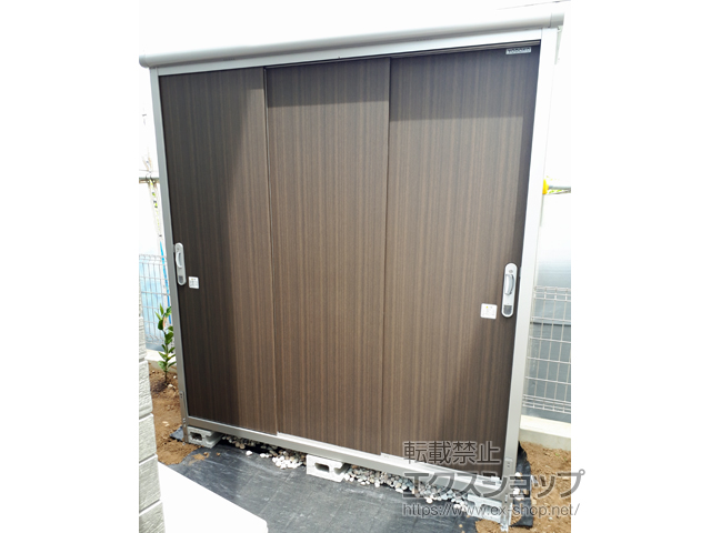 千葉県松戸市のの物置・屋外倉庫 エスモ 一般型 1797×650×1959 ESE-1806A-DW 施工例