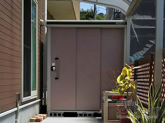 鹿児島県鹿児島市のの物置・屋外倉庫 エルモ 一般型 1870×1170×2121 LMD-1811-MR 施工例